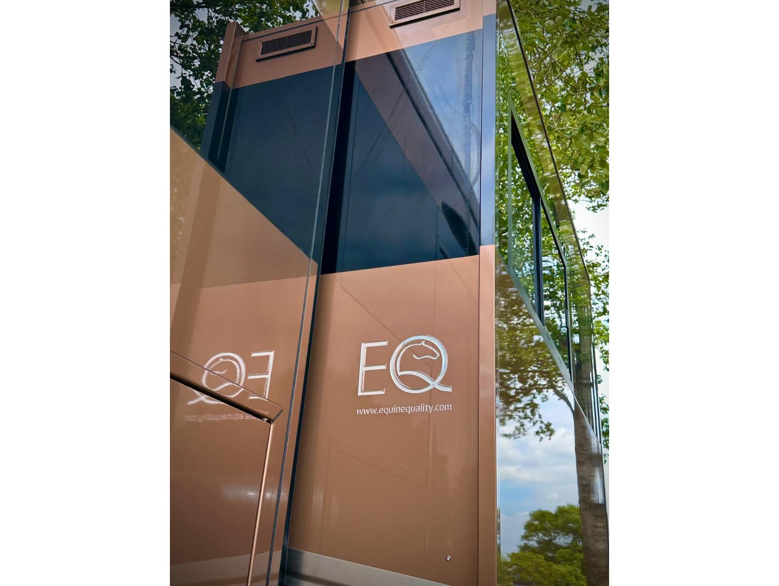 New build Scania Premium Luxury 26-tonne EQ-built horsebox. 5 stall / 6 berth