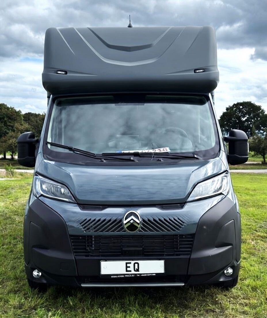 New-build LHD Citroen 3.5-tonne Professional horsebox. 2 stall